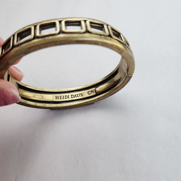 Heidi Daus Bangle Bracelet Hinge Old Gold Purple Cognac Crystal Age Of elegance - Picture 8 of 12
